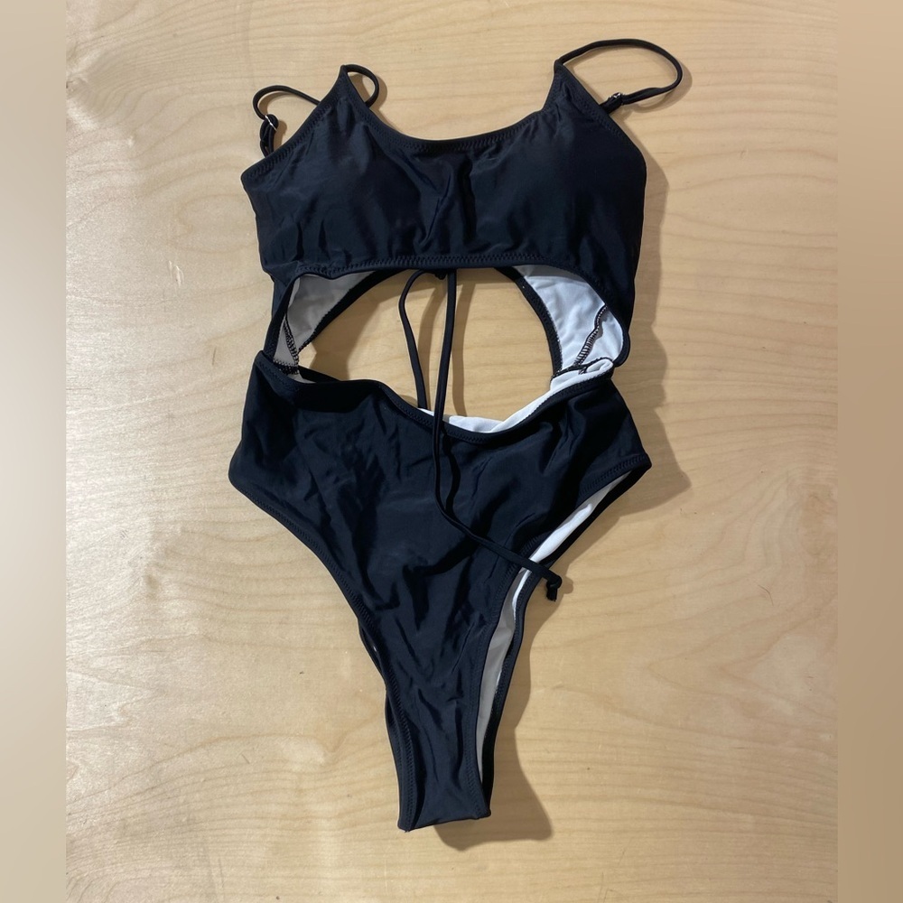 Women's Black Swimwear Large (MM)